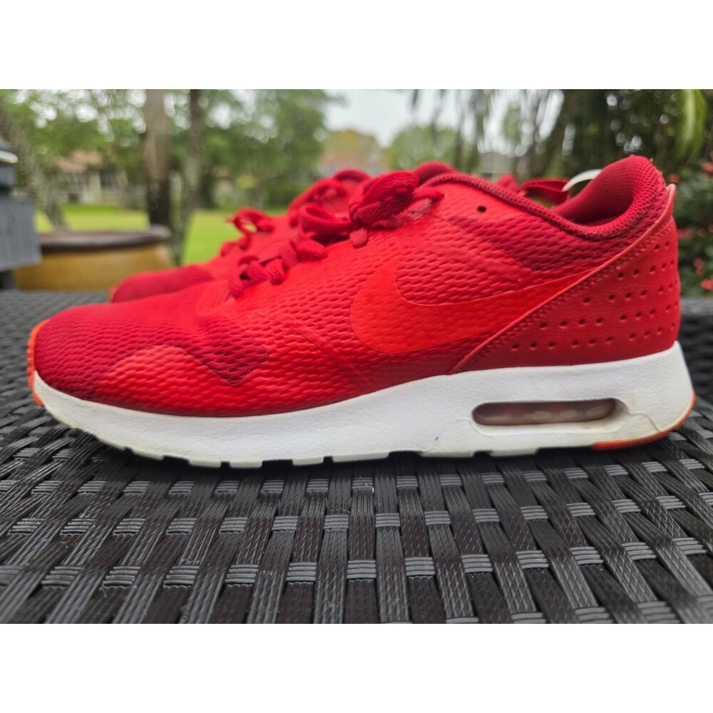 Nike Air Max Tavas SE Mens Size 11.5 Running Shoes Athletic University Red